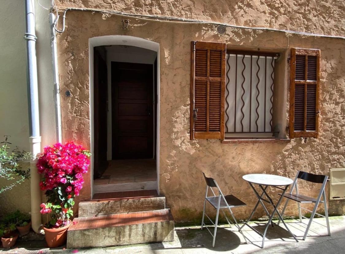 Studio Au Coeur Du Vieil Антиб Экстерьер фото