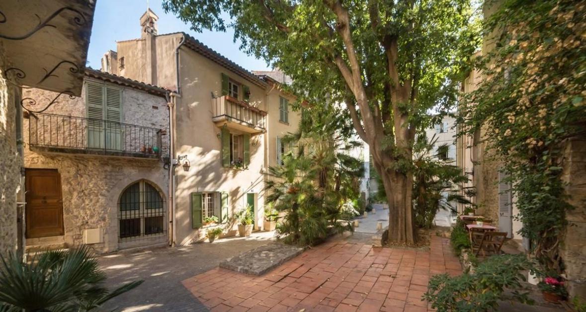 Studio Au Coeur Du Vieil Антиб Экстерьер фото